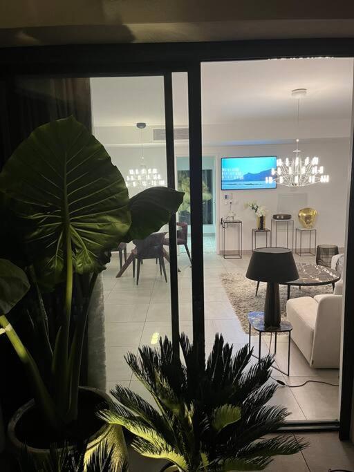 Horizon Bay - Pool - Fitness - Terrace Apartment